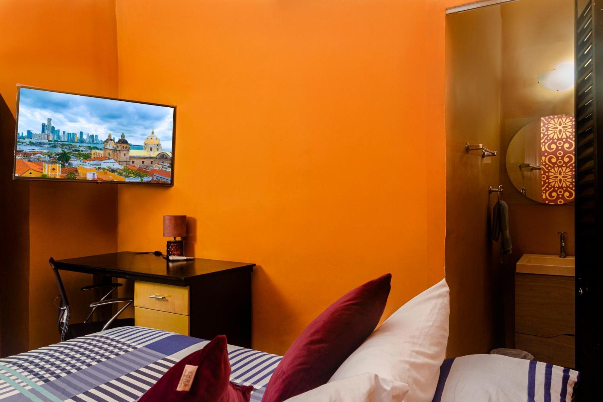 Seven Nights Hostel Cartagena — Photos 2